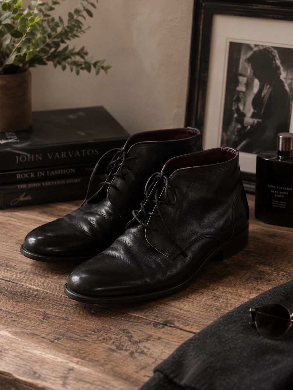 John Varvatos Black Leather Chukka Boots Men’s Size 12M Lace-Up Ankle Boots